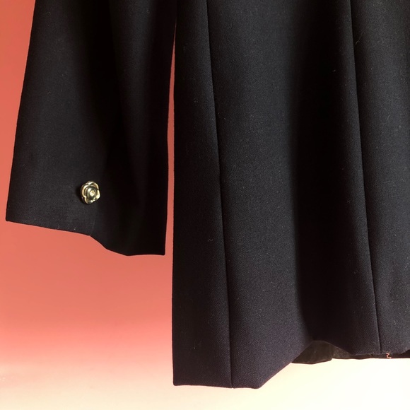 Vintage Navy Blazer - Picture 5 of 12